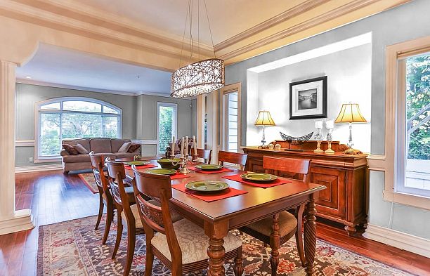 2868 W 36th Avenue MacKenzie Heights