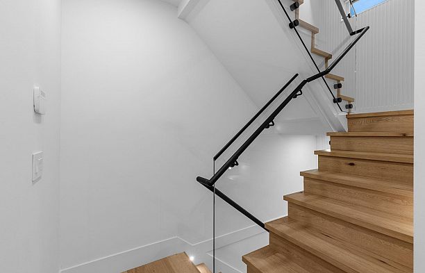 2 4549 W 11th Avenue Point Grey