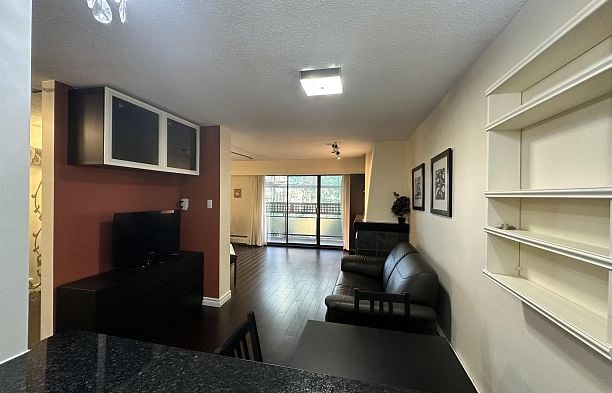 318 2320 W 40th Avenue Kerrisdale