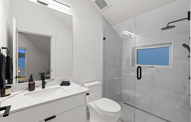 1 4549 W 11th Avenue Point Grey