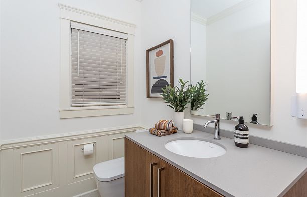 3242 W 3rd Avenue Kitsilano