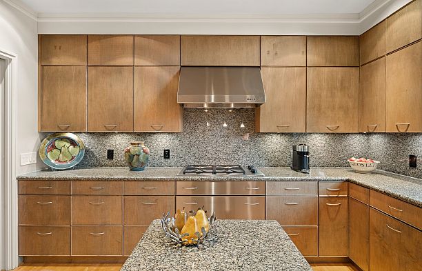 2722 W 31st Avenue MacKenzie Heights