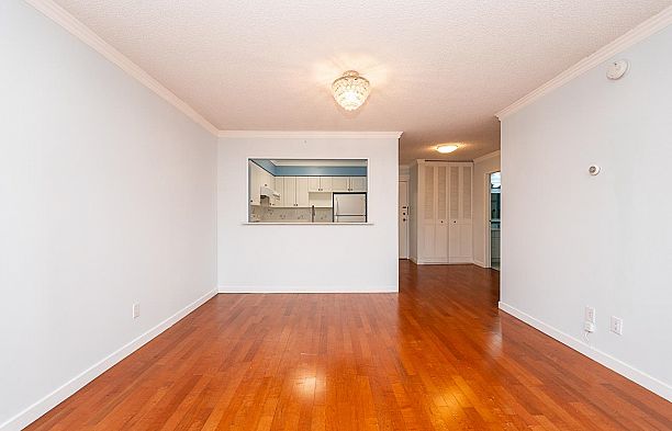 211 2101 Mcmullen Avenue Quilchena