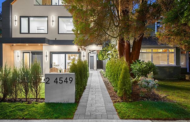 2 4549 W 11th Avenue Point Grey