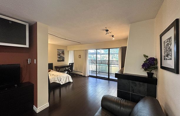 318 2320 W 40th Avenue Kerrisdale