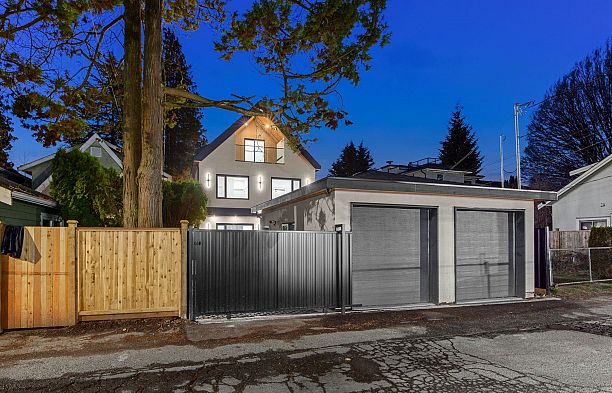 2 4549 W 11th Avenue Point Grey