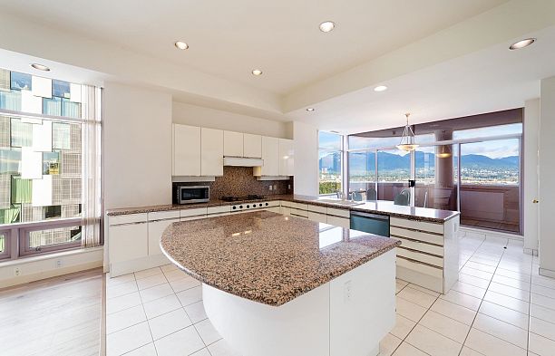 PH1 1500 Alberni Street West End VW