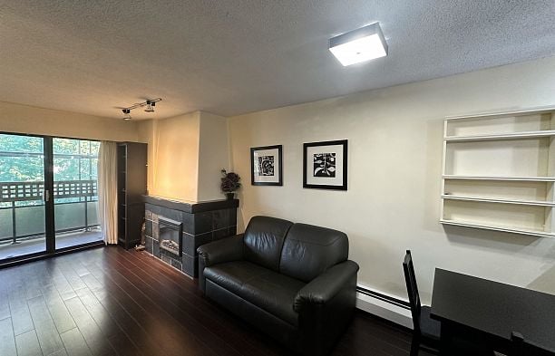 318 2320 W 40th Avenue Kerrisdale