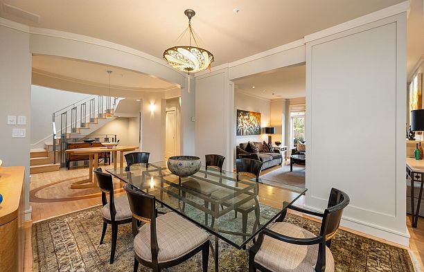 2722 W 31st Avenue MacKenzie Heights