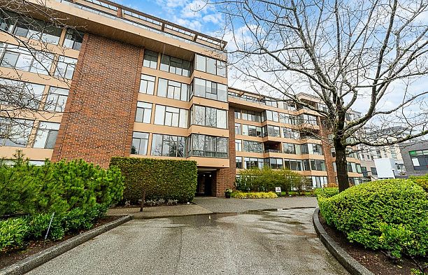 211 2101 Mcmullen Avenue Quilchena