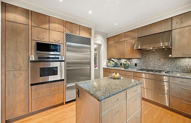 2722 W 31st Avenue MacKenzie Heights