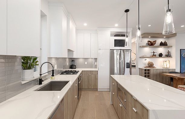 4372 W 13th Avenue Point Grey