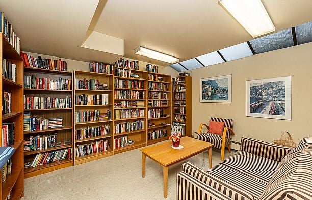 211 2101 Mcmullen Avenue Quilchena