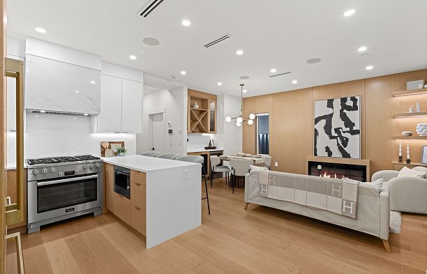 1 4549 W 11th Avenue Point Grey