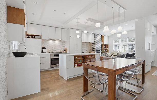 73 E 27th Avenue Main