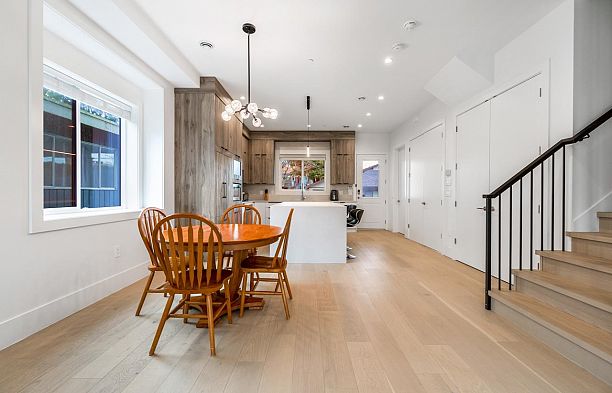 769 W 53rd Avenue South Cambie