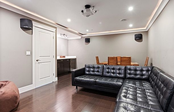 2798 W 19th Avenue Arbutus