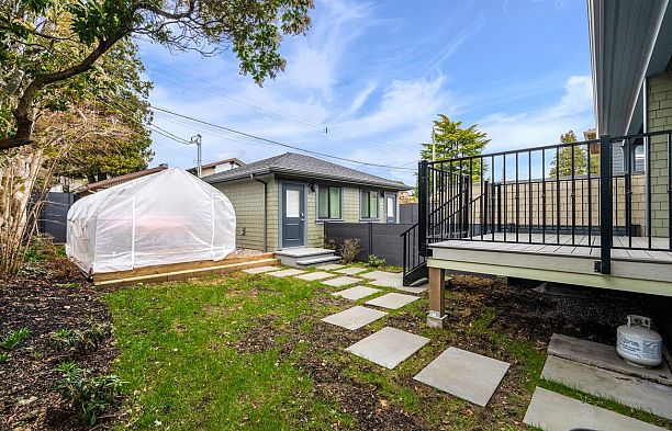 769 W 53rd Avenue South Cambie