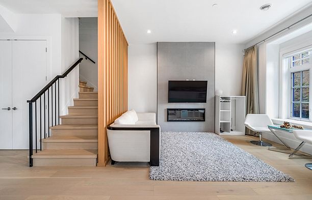 769 W 53rd Avenue South Cambie