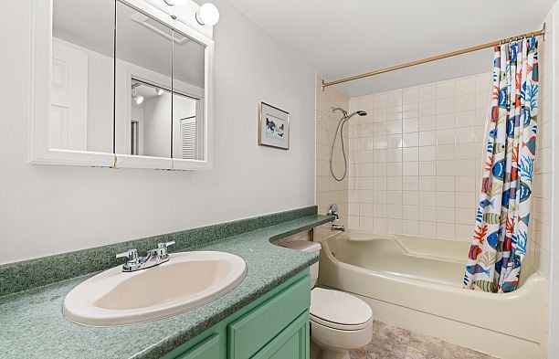 101 2320 W 40th Avenue Kerrisdale