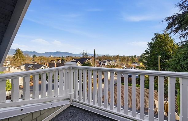 3662 Oak Street Cambie