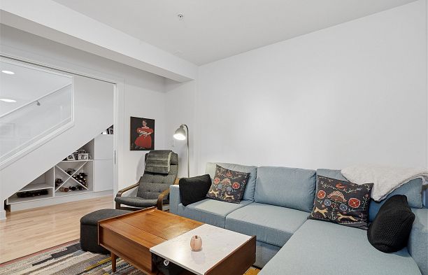 73 E 27th Avenue Main