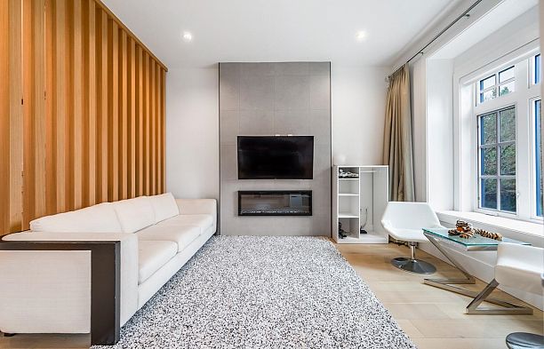 769 W 53rd Avenue South Cambie