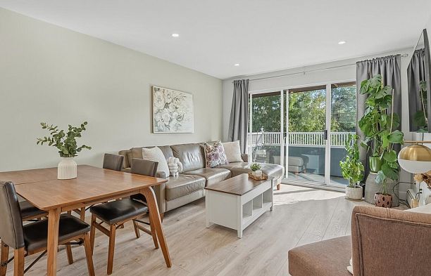 305 3875 W 4th Avenue Point Grey