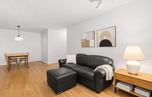 101 2320 W 40th Avenue Kerrisdale