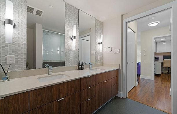 1501 159 W 2nd Street False Creek