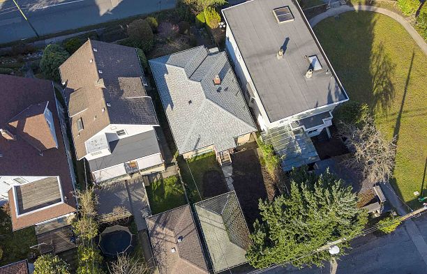 3910 W 10th Avenue Point Grey