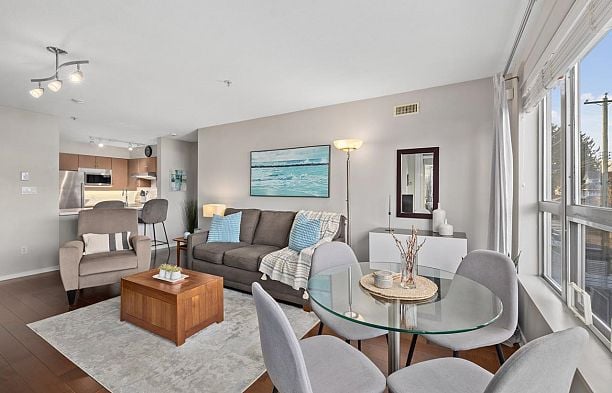 308 3161 W 4th Avenue Kitsilano