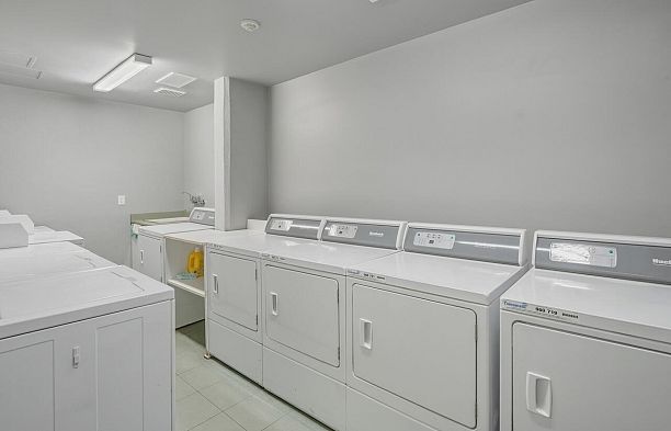 305 3875 W 4th Avenue Point Grey