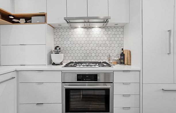 73 E 27th Avenue Main