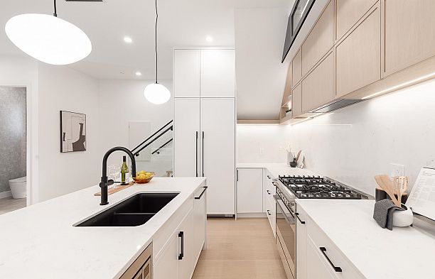 477 W 20th Avenue Cambie