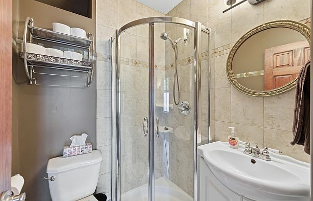 3662 Oak Street Cambie