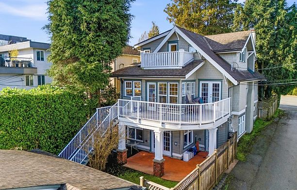 3662 Oak Street Cambie