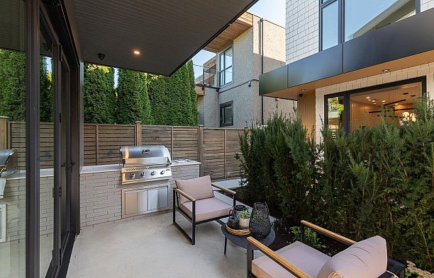 477 W 20th Avenue Cambie