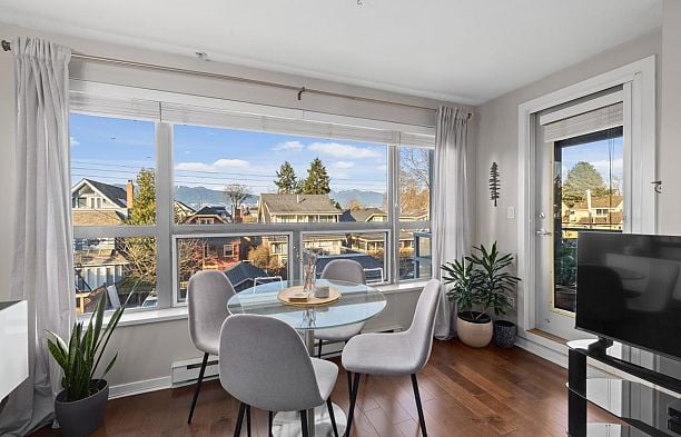 308 3161 W 4th Avenue Kitsilano