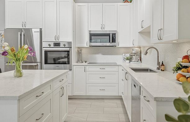 305 3875 W 4th Avenue Point Grey