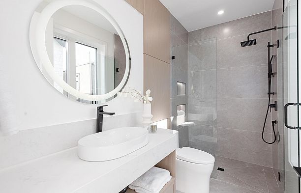 477 W 20th Avenue Cambie