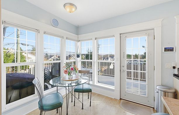 3662 Oak Street Cambie