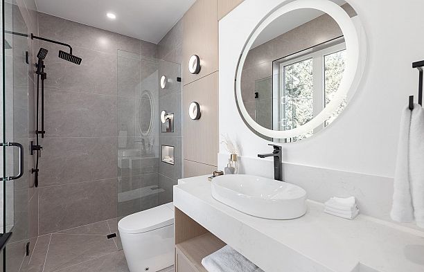 477 W 20th Avenue Cambie