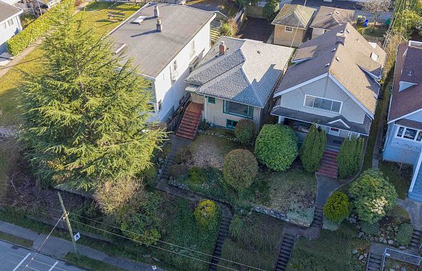 3910 W 10th Avenue Point Grey