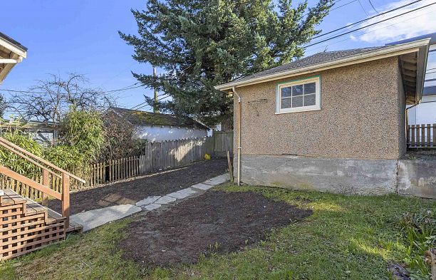 3910 W 10th Avenue Point Grey