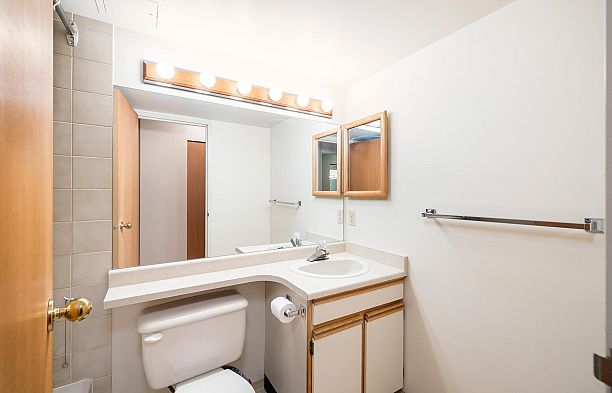 404 522 Moberly Road False Creek