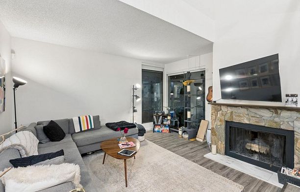 4418 Yew Street Quilchena