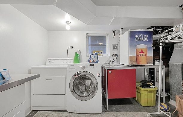 2903 W 42nd Avenue Kerrisdale