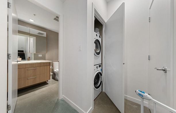 128 W 1st Avenue False Creek