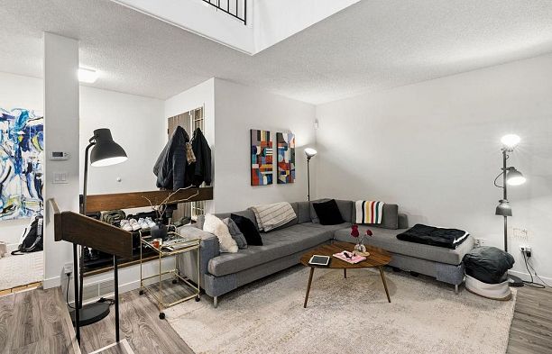 4418 Yew Street Quilchena